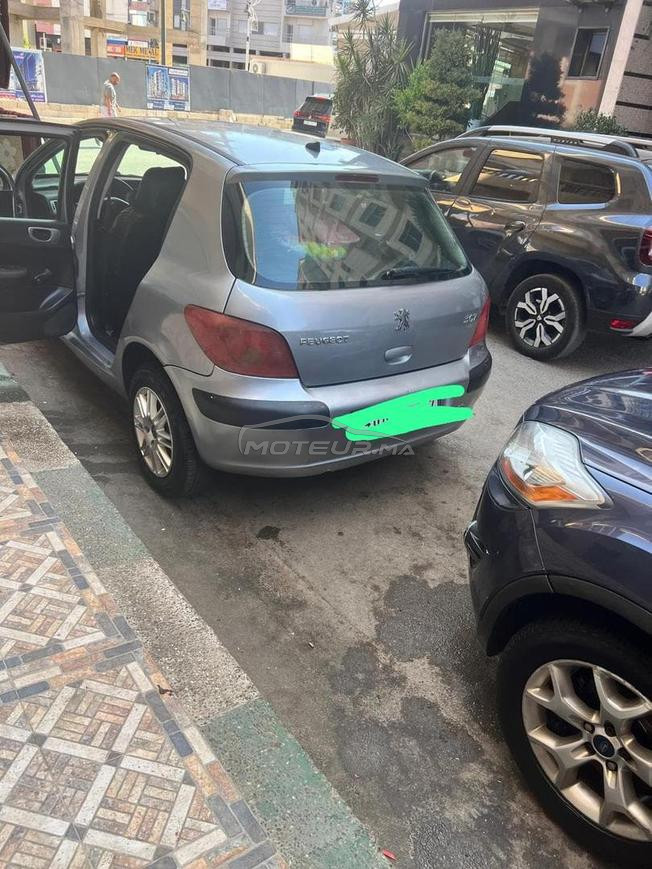 À vendre Peugeot 307 en très bon état.