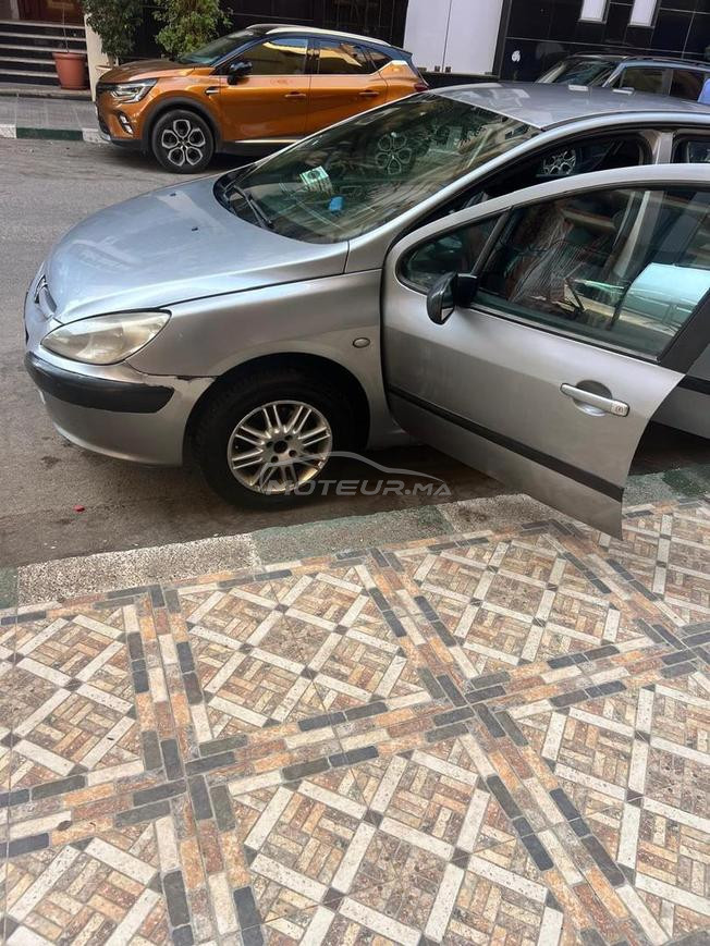 À vendre Peugeot 307 en très bon état.