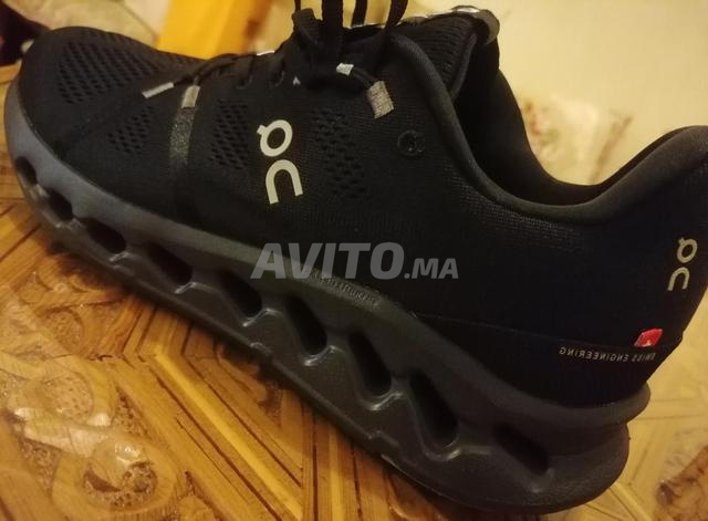 أحذية رياضية أصلية QC مقاس 44/45 - 2