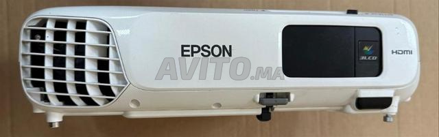 جهاز عرض الفيديو Epson EB-S18 - 2