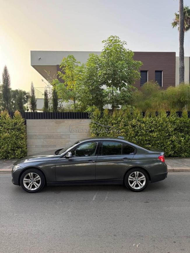 BMW Série 3 F30 318d – 2015