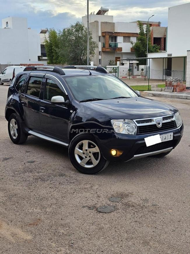 DUSTER 2011 