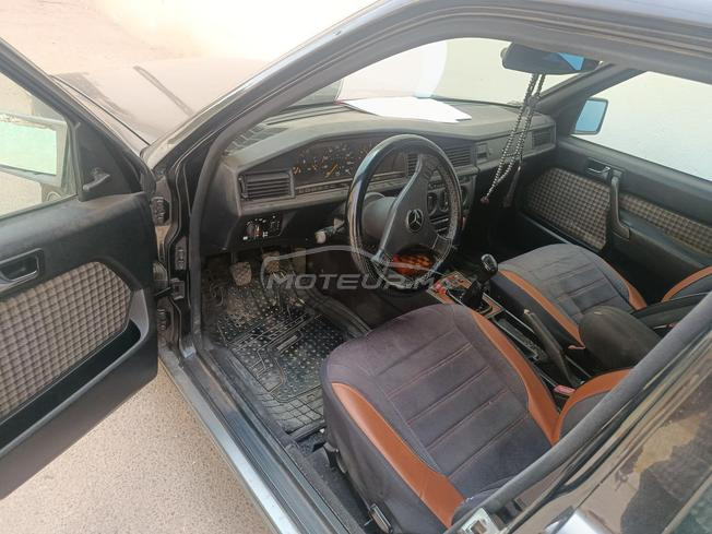 ma propre voiture mercedes 190 tres bonne etat