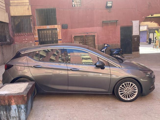 Opel Astra Diesel Automatique 2021 à Casablanca