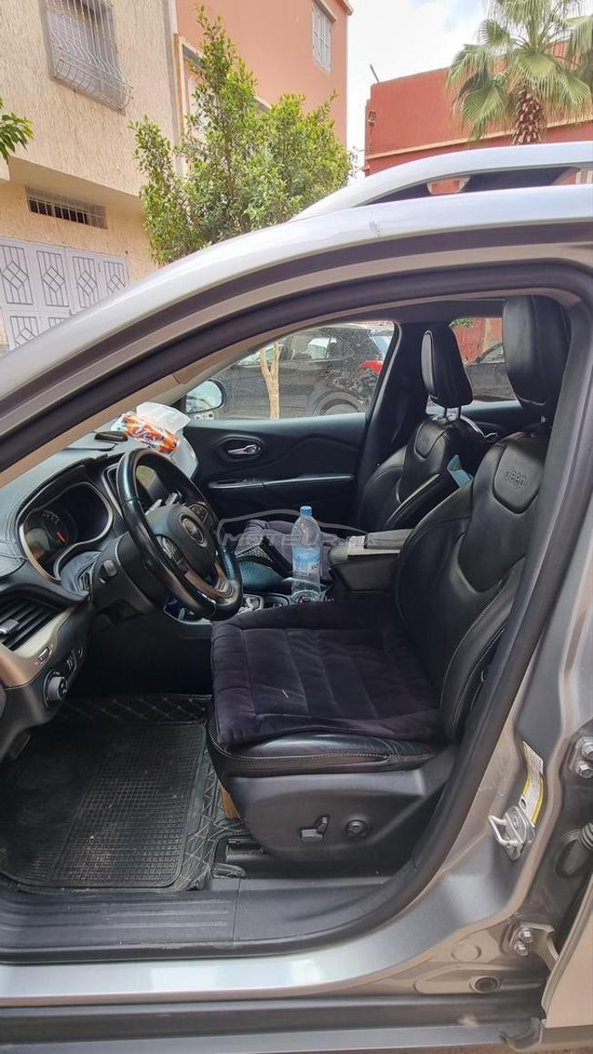 vende jeep cherokee 