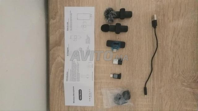ميكروفون لافاليير لاسلكي بشريحة 2.4 جيجا