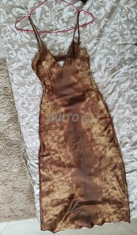 فستان طويل ساتان زارا XS – بني/جملي - 2