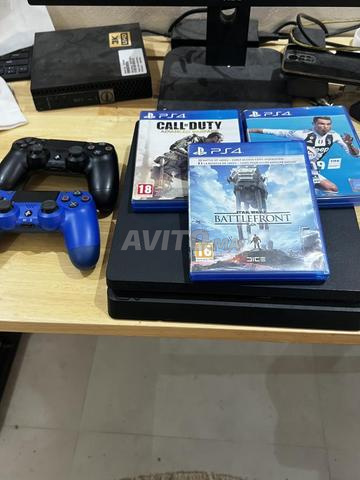 PS4 Slim 500GB avec 2 manettes originales - 2