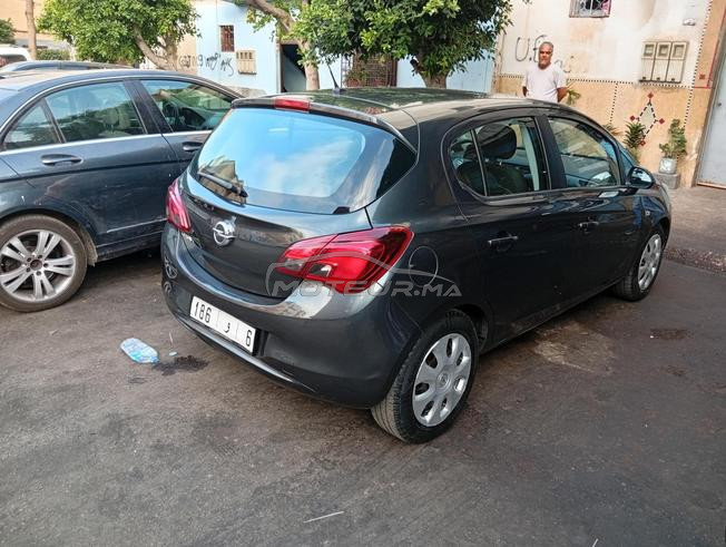 voiture très neuf 