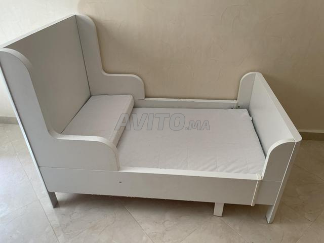 Lit enfant extensible IKEA Busunge et matelas
