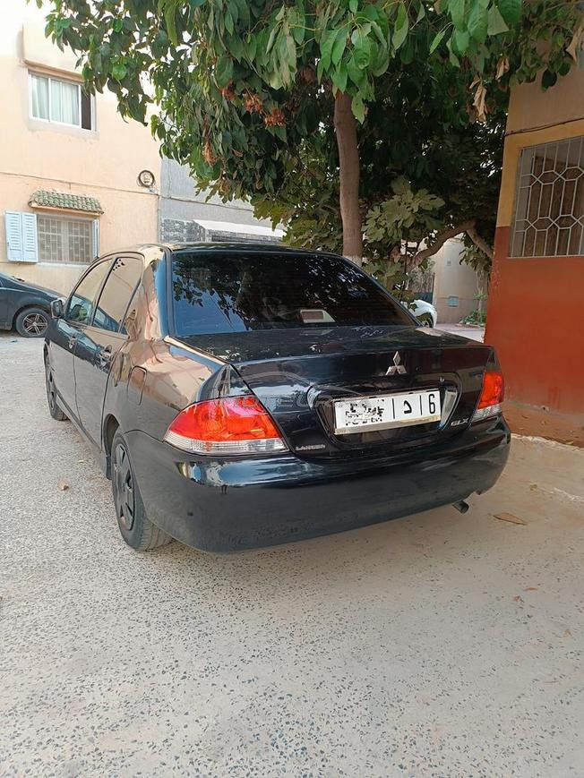 Mitsubishi lancer 