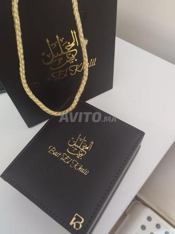 قلادة عود قمري وذهب عيار 18 - 2