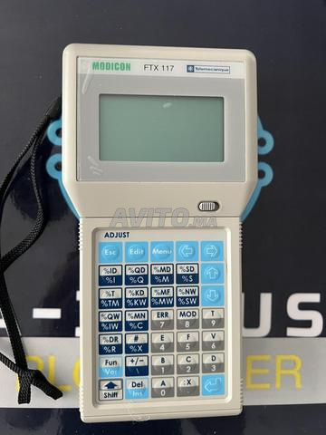 Console de programmation TELEMECANIQUE TFTX11702 - 2