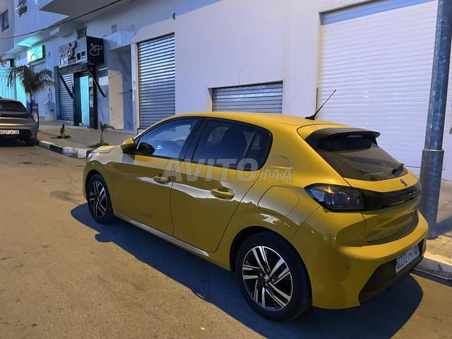 Peugeot 208 - 2