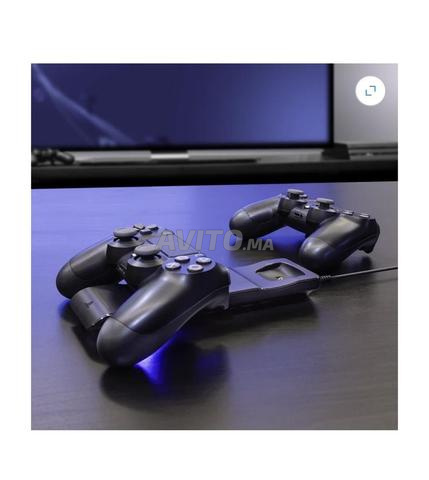 PS4 slim online avec extras - 2
