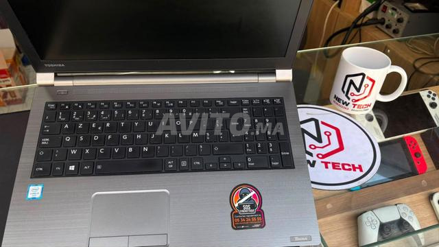 TOSHIBA i3 6ème Génération 256SSD 8RAM