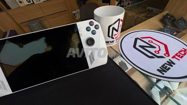 ASUS ROG ALLY AMD Ryzen Z1 - 2