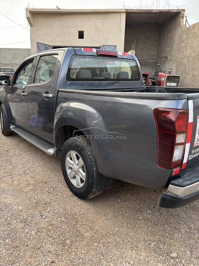 isuzu dmax en bon etat
