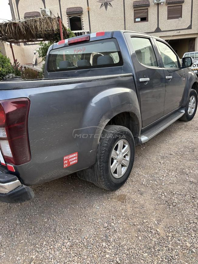 isuzu dmax en bon etat