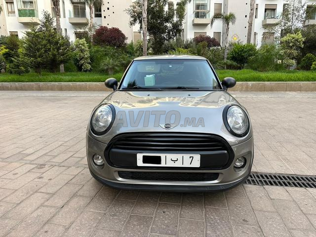 Mini cooper One Essence Automatique 2017 à Casa