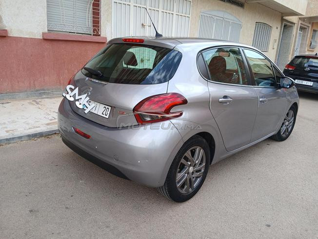 peugeut 208