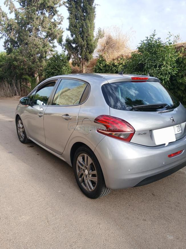 peugeut 208
