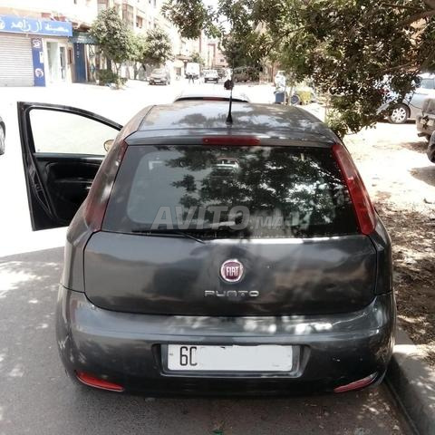Fiat Punto Diesel Manuelle 2015 à Salé - 2