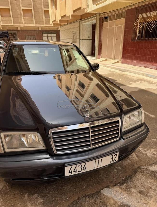 Mercedes classe c 220 CDI modele 1999 diwana 2011