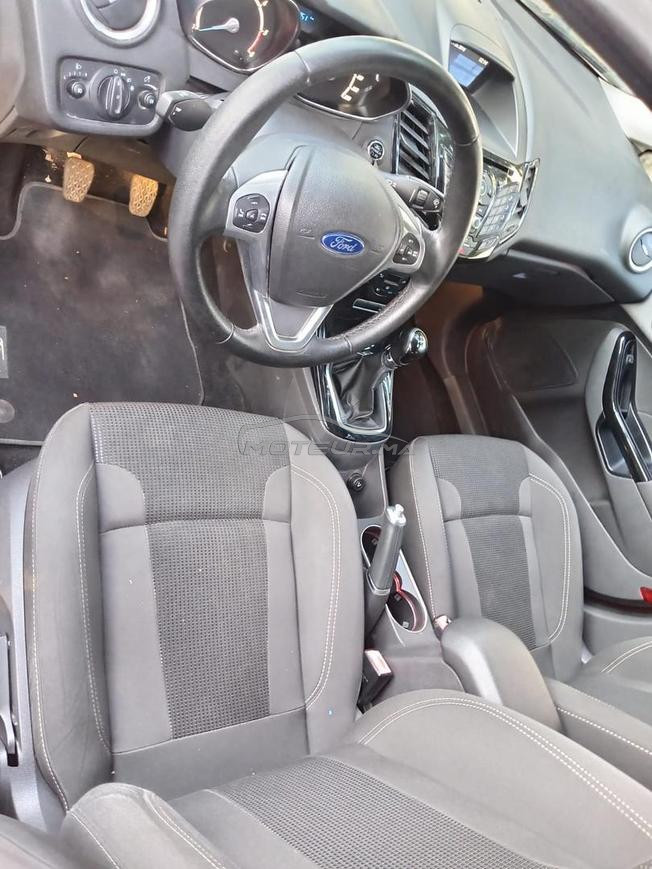 Ford fiesta en bon état à vendre 