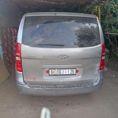 Hyundai H1 11 places - 2