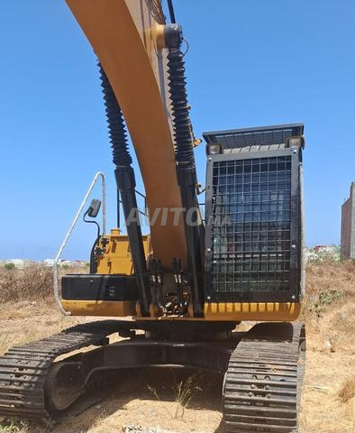 Caterpillar 325D importée - 2