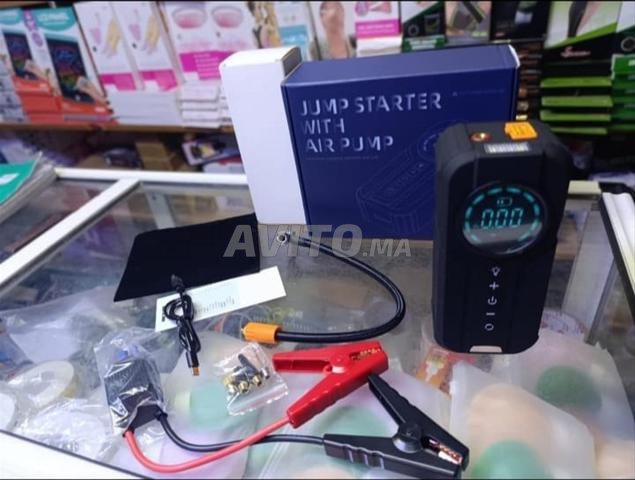 Gonfleur et chargeur de batterie de voiture 2 en 1 disponible - 2