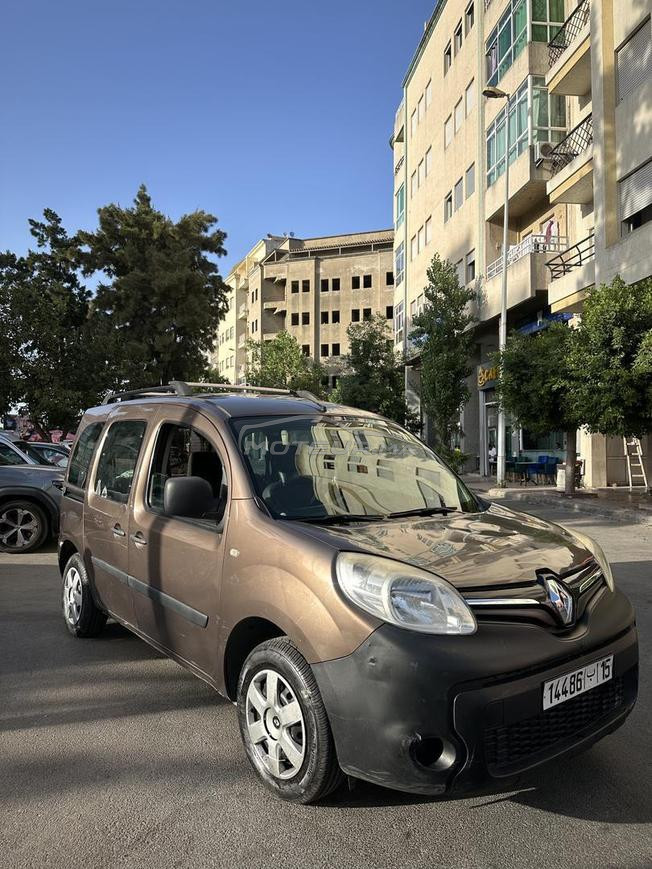kangoo a vendre trés bon