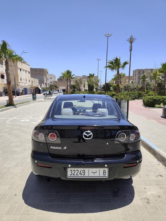 MAZDA 3 2007 ESSENCE EN TRÈS BONNE ÉTAT 