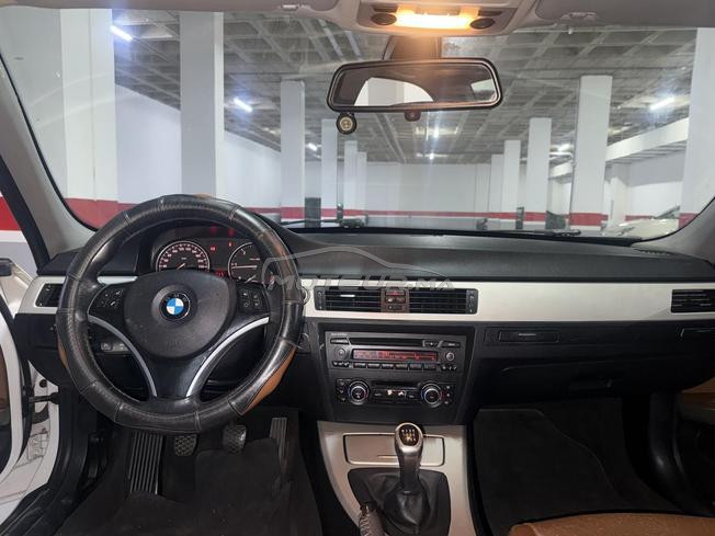 BMW Série 3 Diesel Manuelle 2011 à Rabat