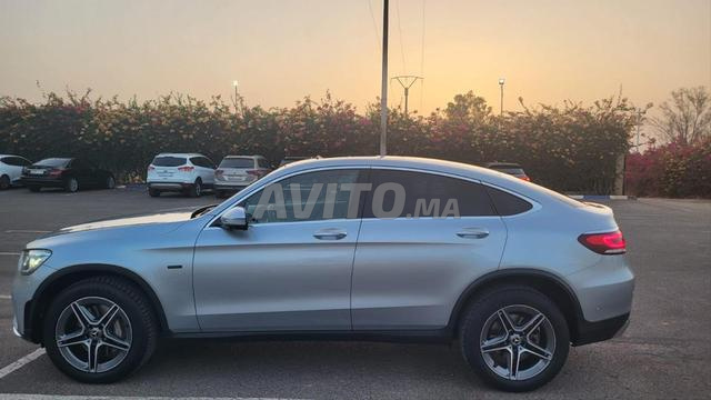 Mercedes Benz GLC - 2