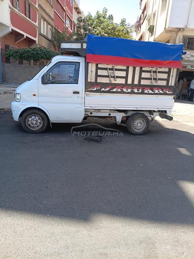 كل شيء في الصور الشاحنة في حالة جد ممتازة 