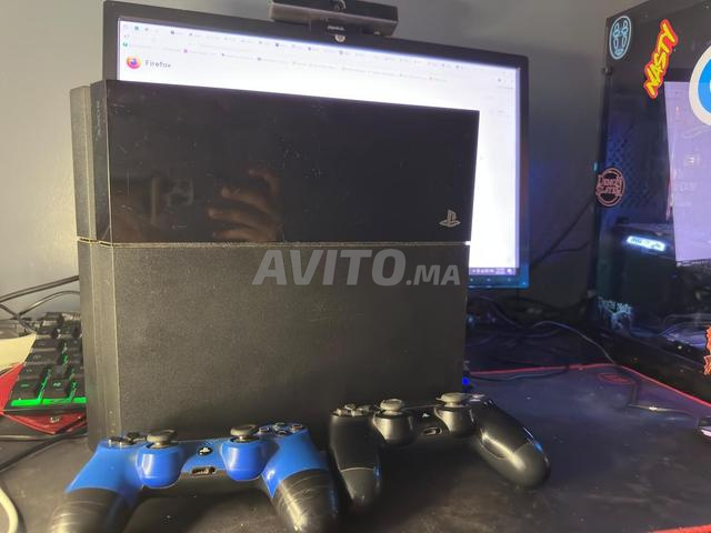 PlayStation 4 - 2