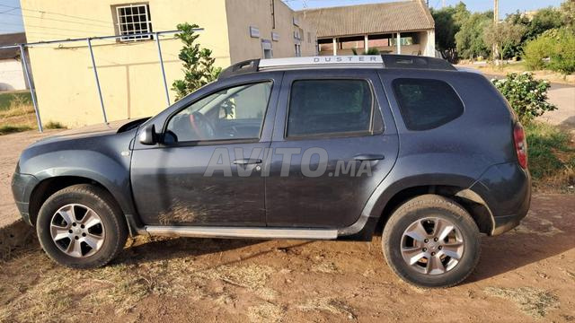 Dacia Duster modèle 2014 tout option - 2