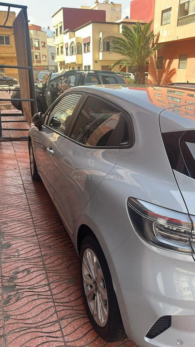 clio 5 model 2025