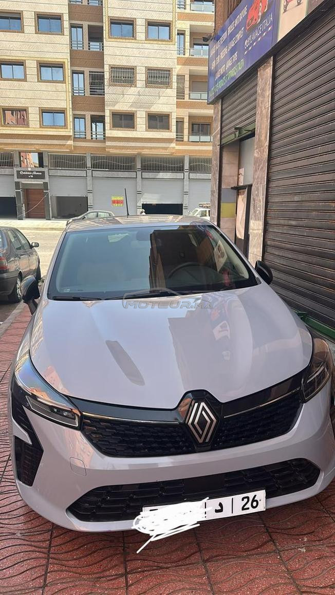 clio 5 model 2025