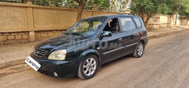 Kia Carens - 2