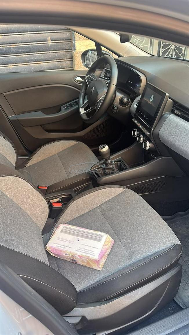 clio 5 model 2025