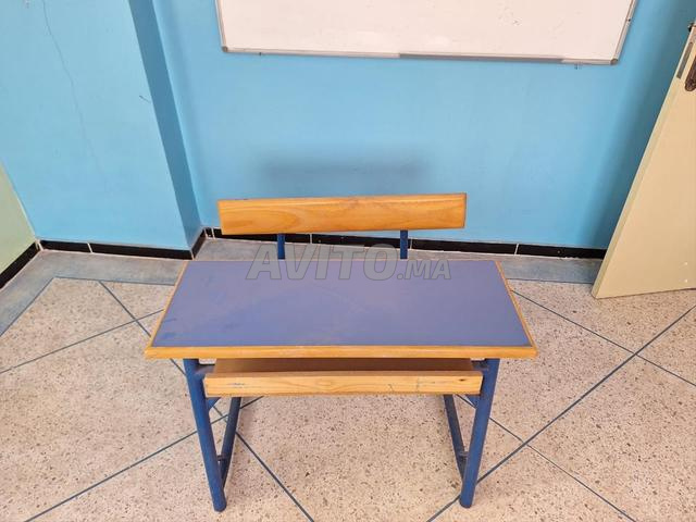 Tables propres et encore neuves - 2