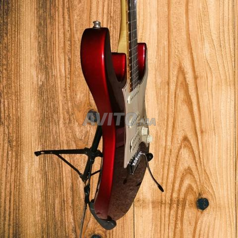 حزمة جيتار Ibanez أصلي أحمر نبيتي معدني - 2