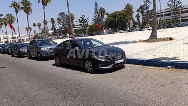 Volvo s60 6cv modèle 2014