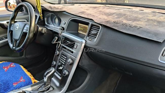Volvo s60 6cv modèle 2014 tou
