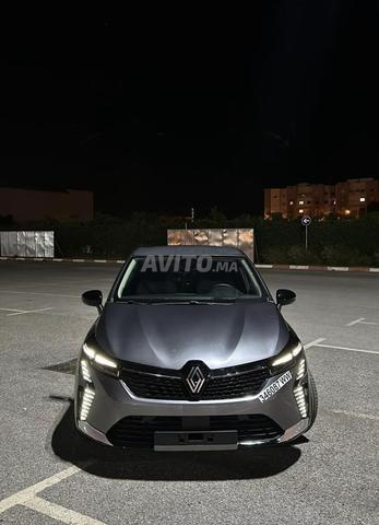 Location voiture Clio 5 modèle 2026 - 2