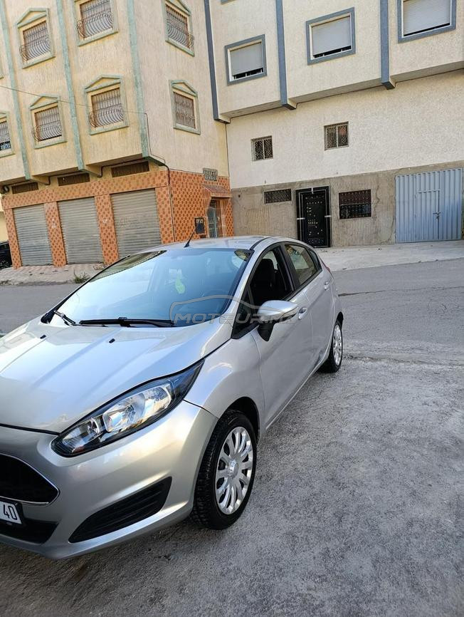 ford fiesta 2106