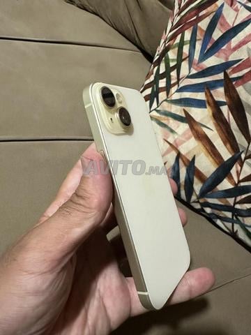 iPhone 15 officiel 128/84 - 2